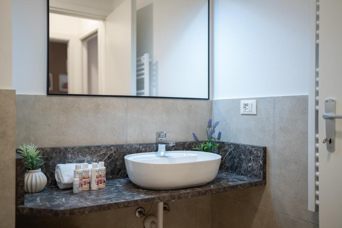 Ferienwohnung Authentic Private Flat 2 Min From Navigli Mailand Exterior foto